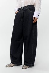 Curved Baggy Jeans