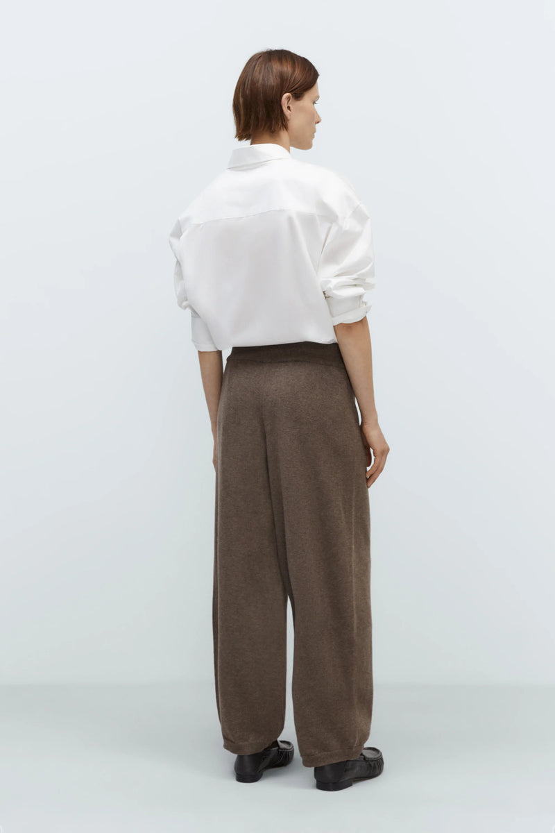 Merino Wool Curved Pants Taupe